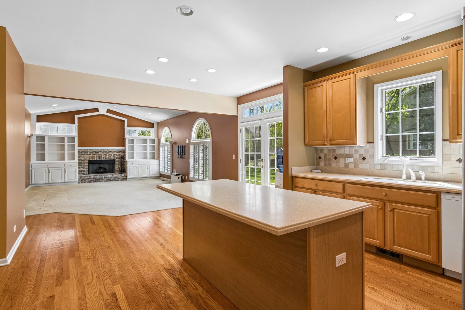 975 W Wilson Street, Palatine, IL 60067
