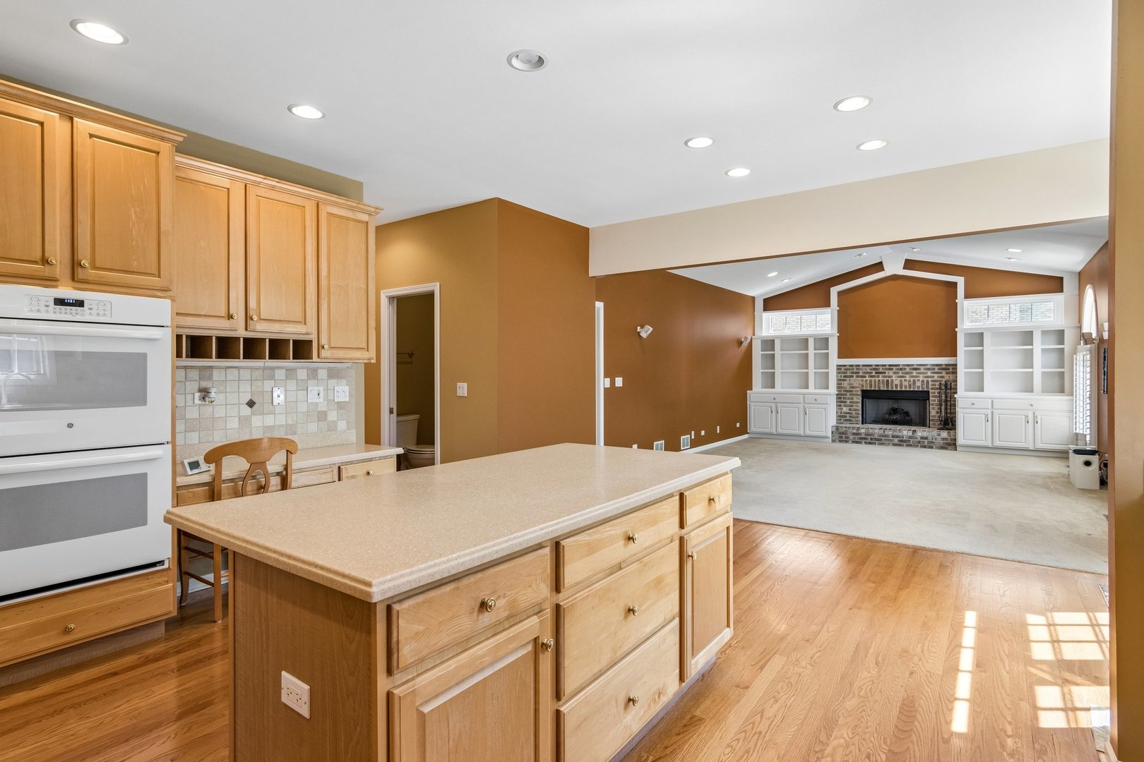 975 W Wilson Street, Palatine, IL 60067