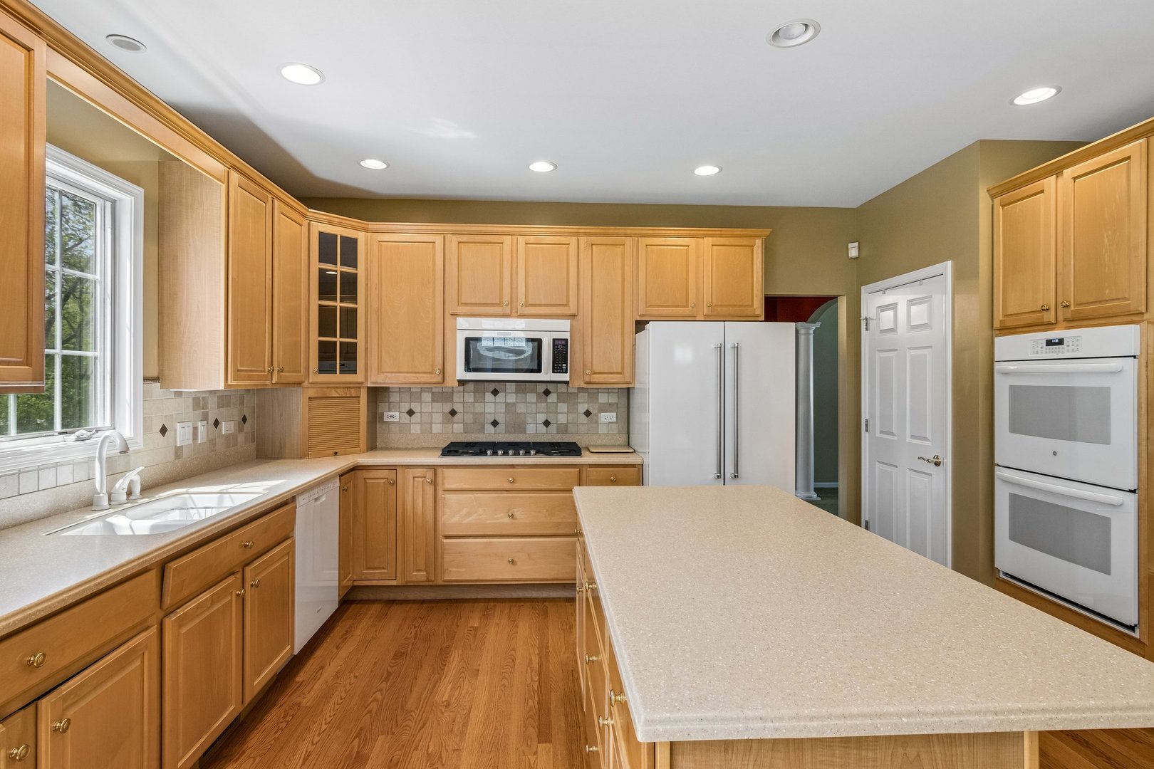 975 W Wilson Street, Palatine, IL 60067
