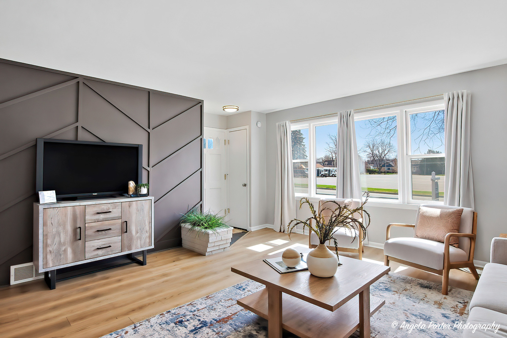 410 W Mueller Street, Arlington Heights, IL 60004