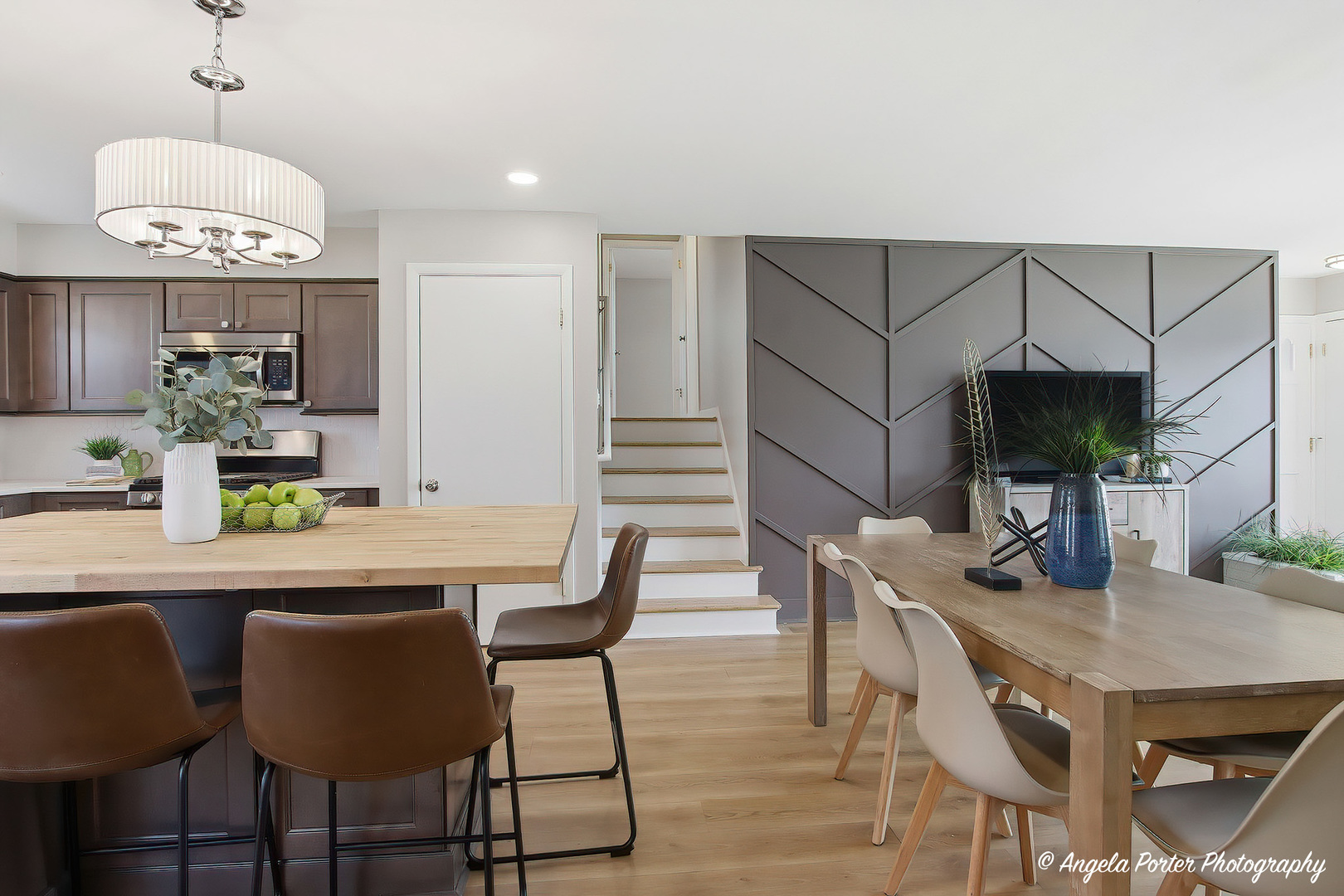 410 W Mueller Street, Arlington Heights, IL 60004