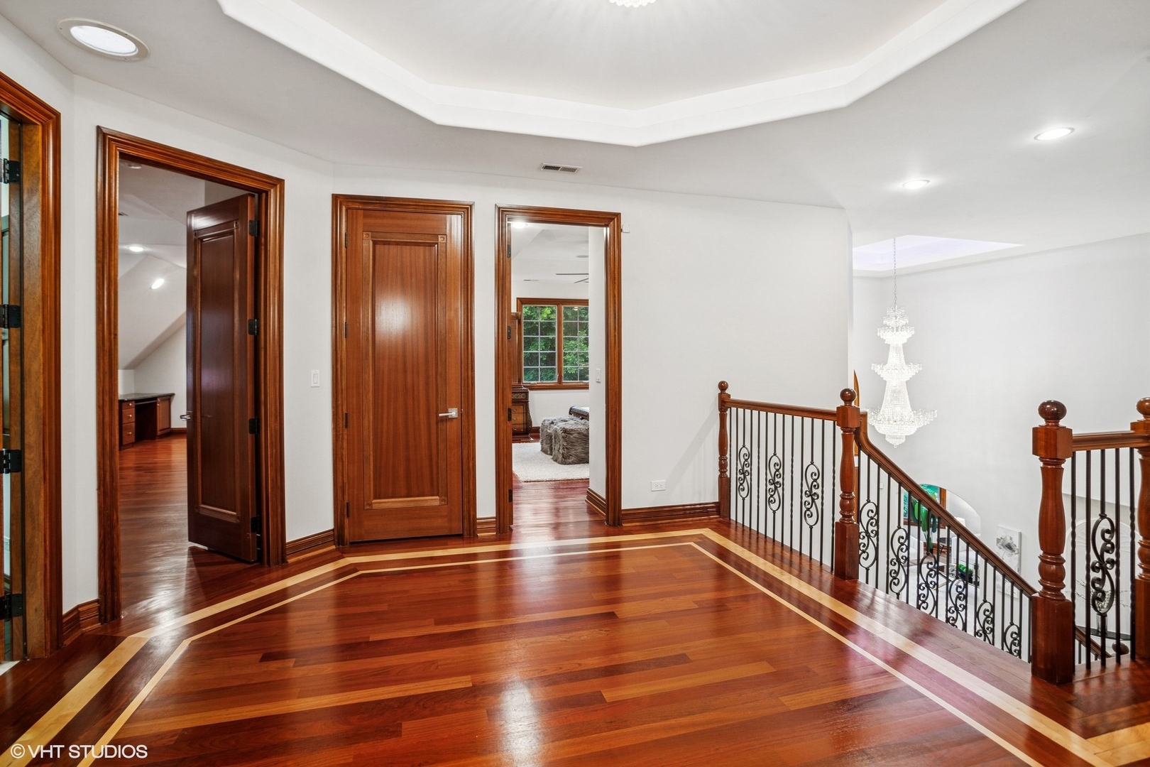 3832 W Chase Avenue, Lincolnwood, IL 60712