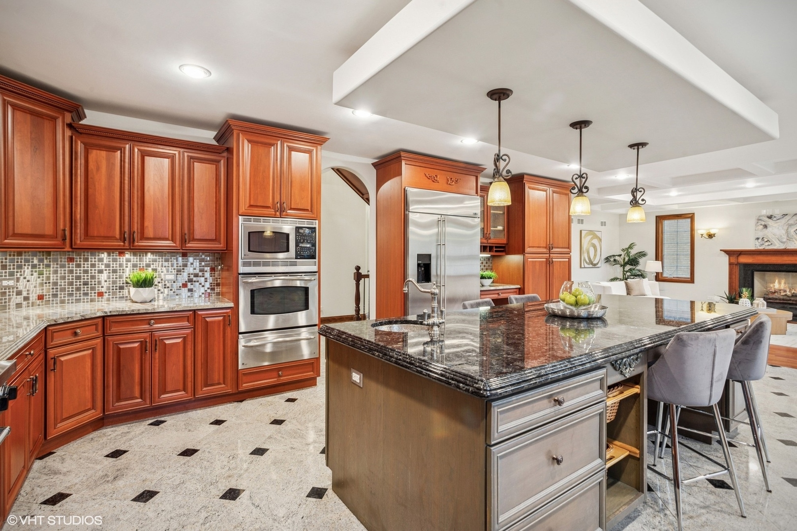 3832 W Chase Avenue, Lincolnwood, IL 60712