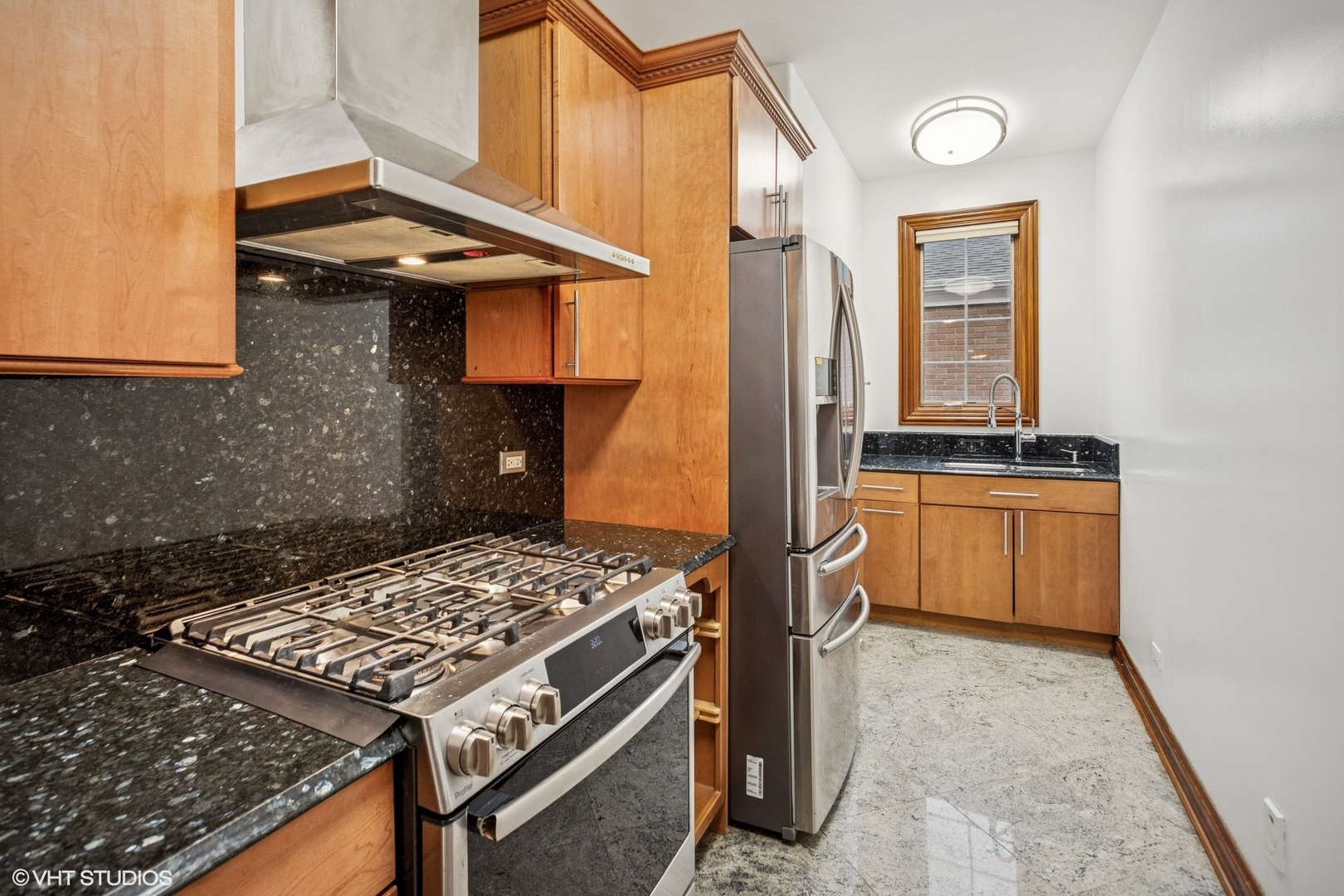 3832 W Chase Avenue, Lincolnwood, IL 60712