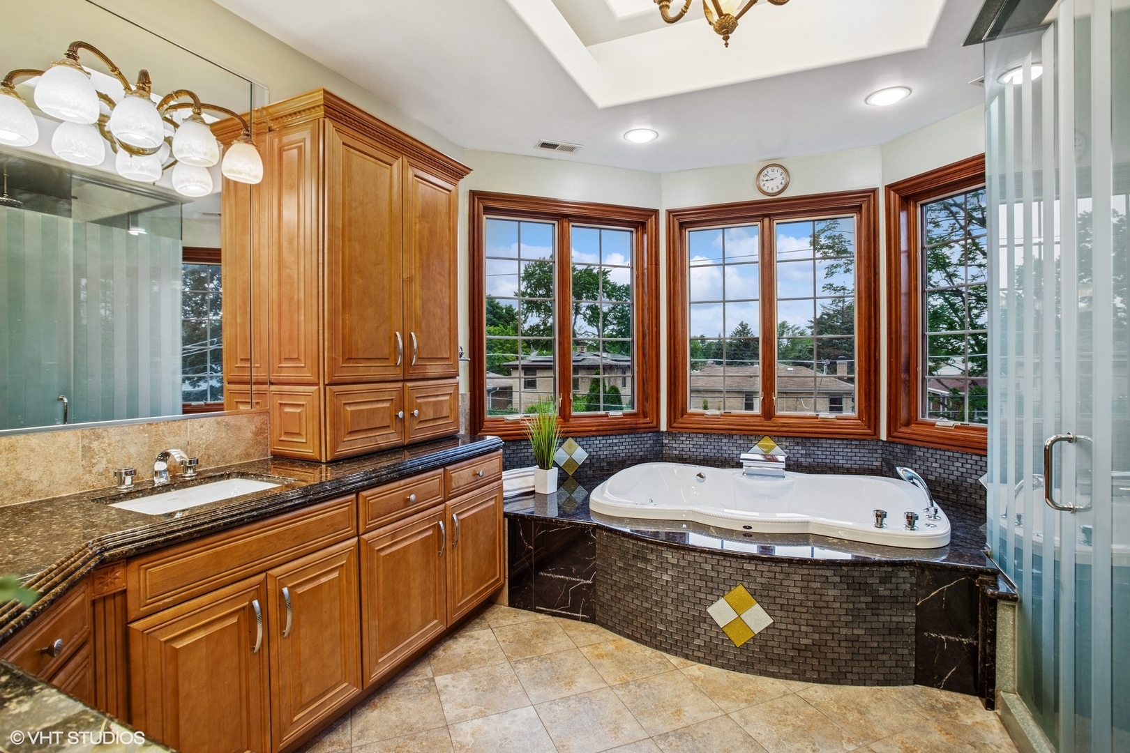 3832 W Chase Avenue, Lincolnwood, IL 60712