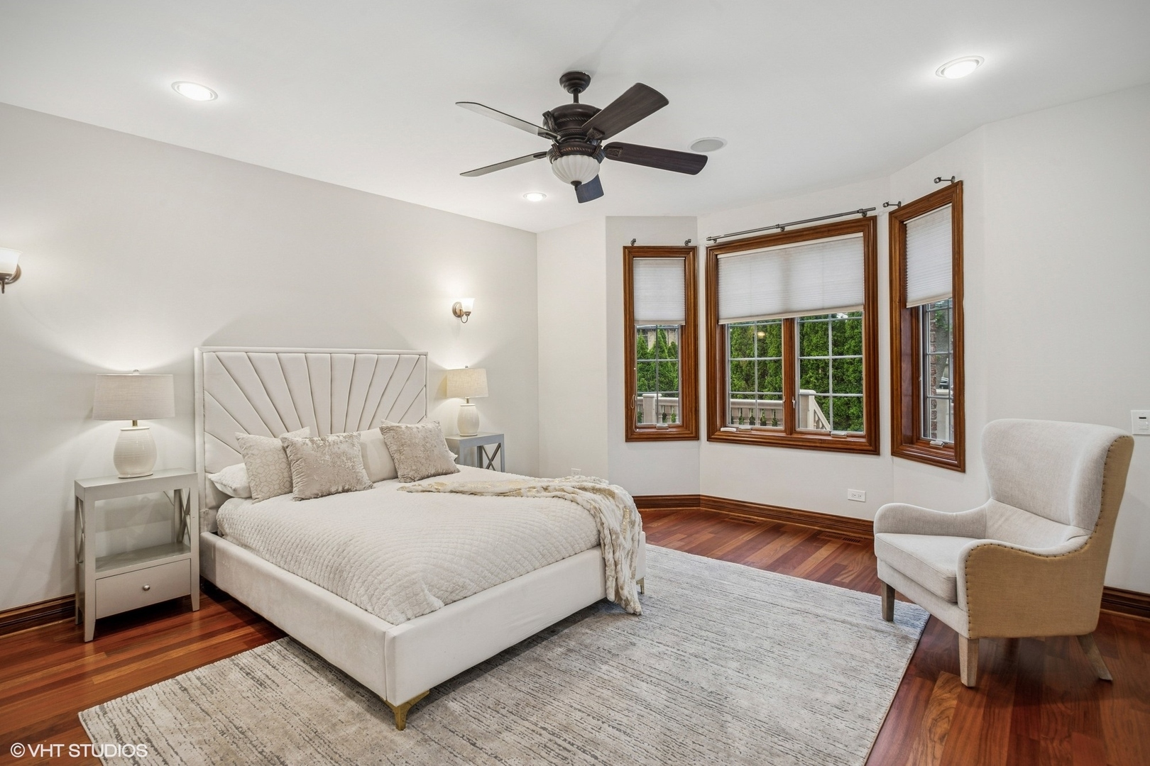 3832 W Chase Avenue, Lincolnwood, IL 60712