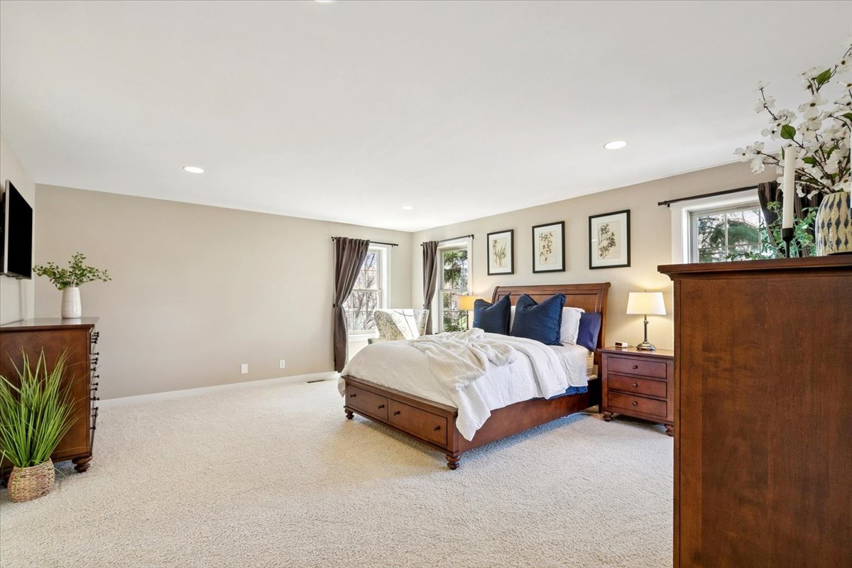 1347 Wild Indigo Road, Grayslake, IL 60030