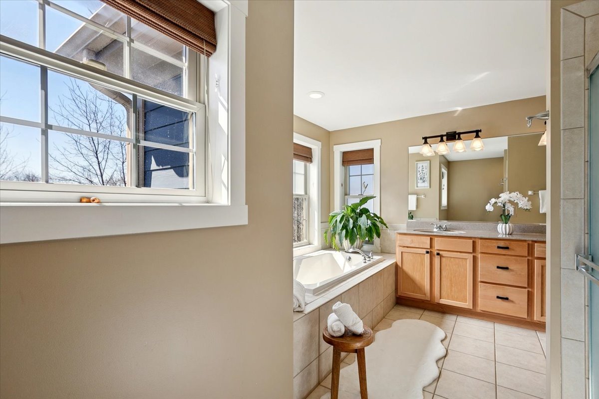 1347 Wild Indigo Road, Grayslake, IL 60030