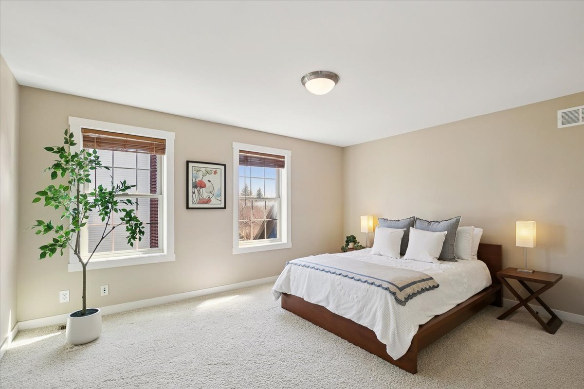 1347 Wild Indigo Road, Grayslake, IL 60030