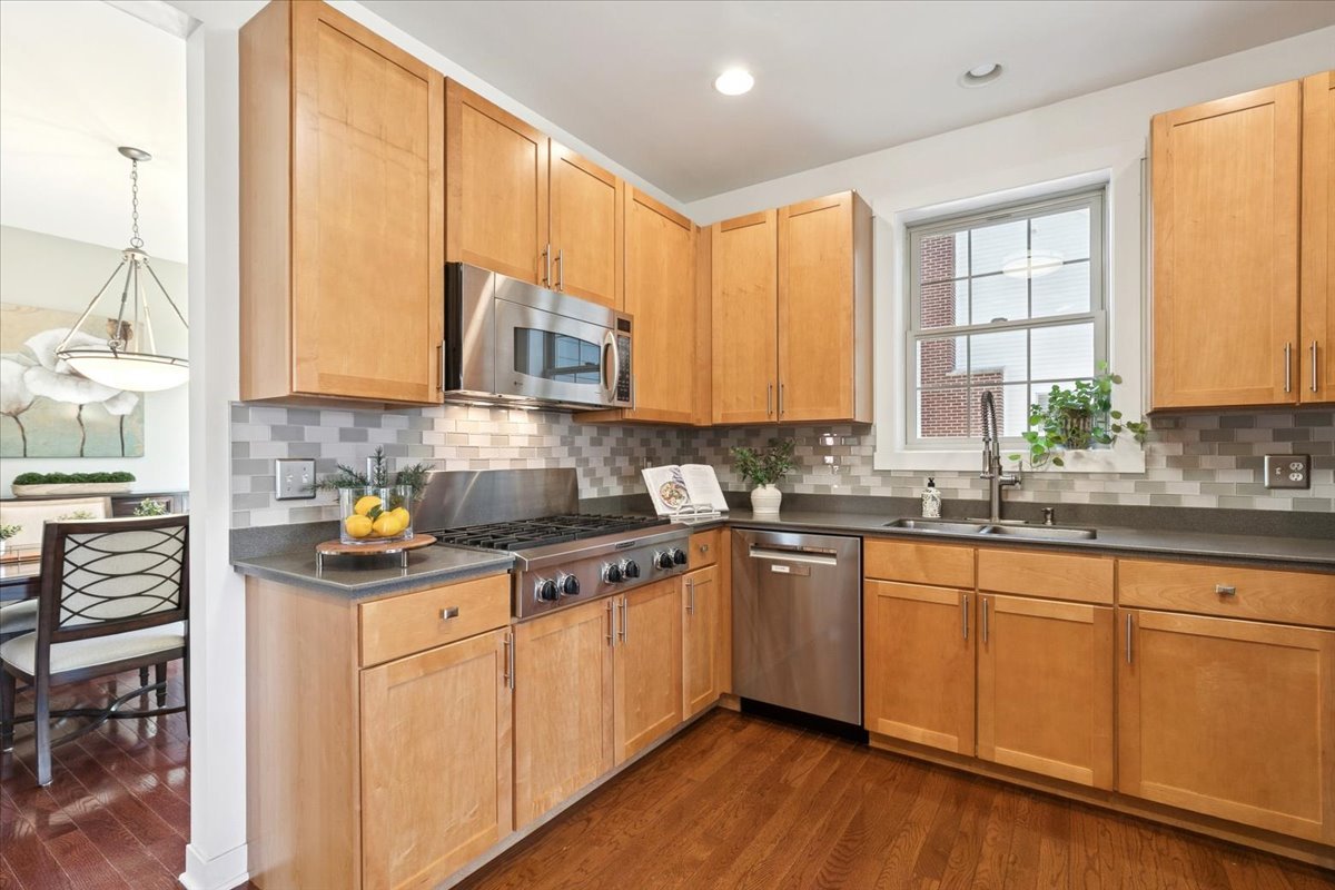 1347 Wild Indigo Road, Grayslake, IL 60030