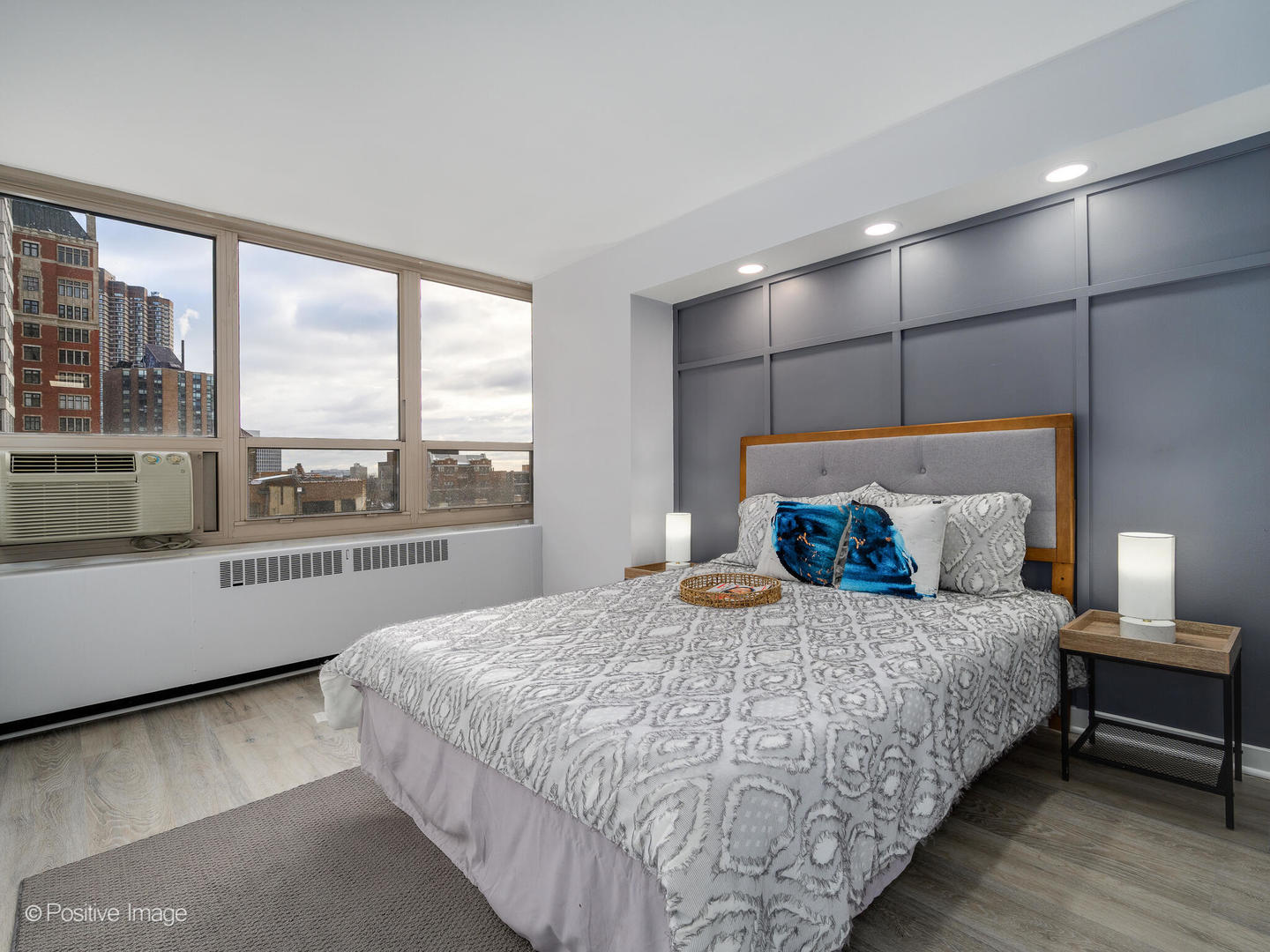 3950 N Lake Shore Drive #724, Chicago, IL 60613