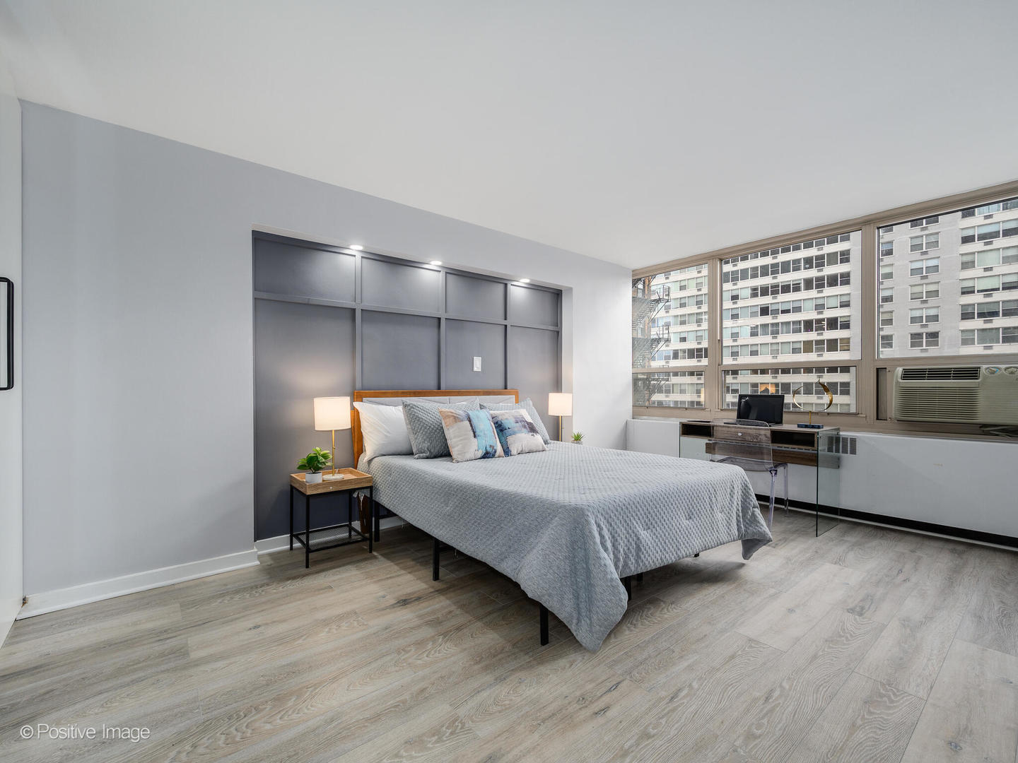 3950 N Lake Shore Drive #724, Chicago, IL 60613