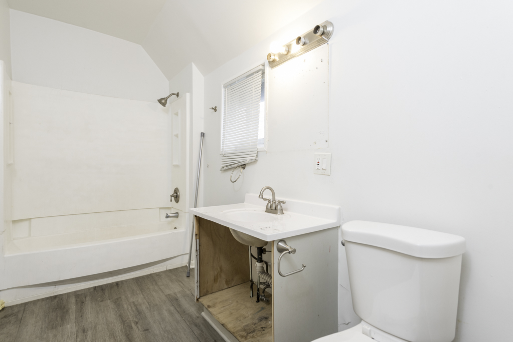 644 Lenox Avenue, Waukegan, IL 60085