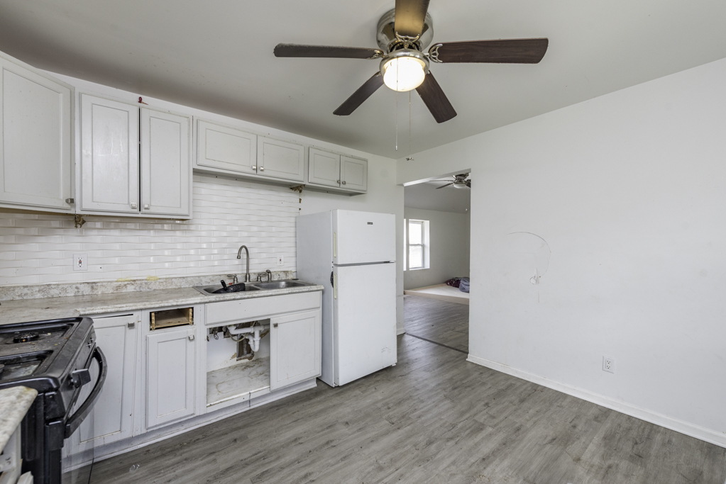 644 Lenox Avenue, Waukegan, IL 60085