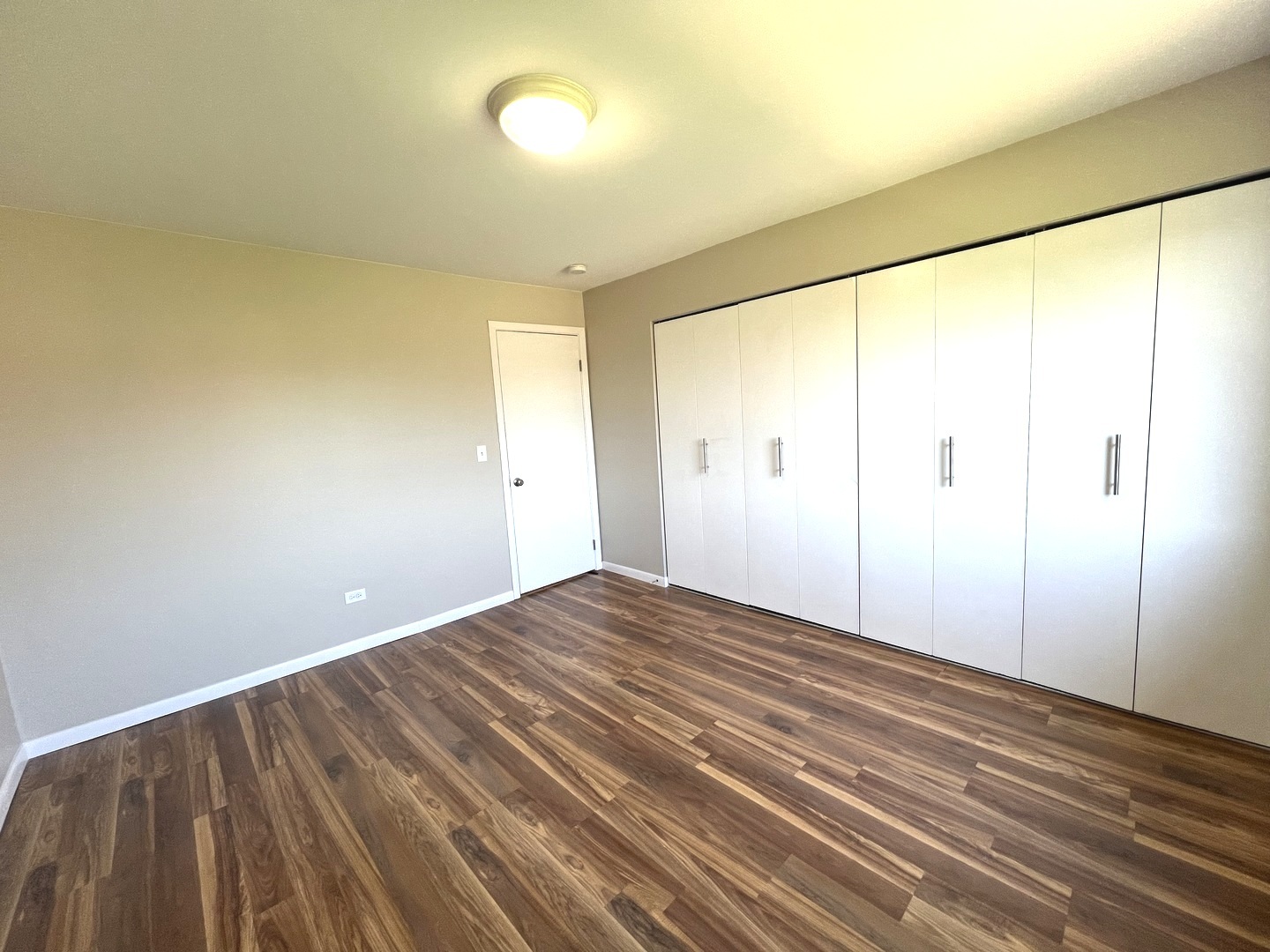 2218 S Goebbert Road #393, Arlington Heights, IL 60005