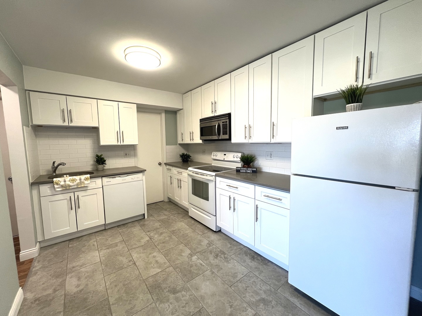 2218 S Goebbert Road #393, Arlington Heights, IL 60005