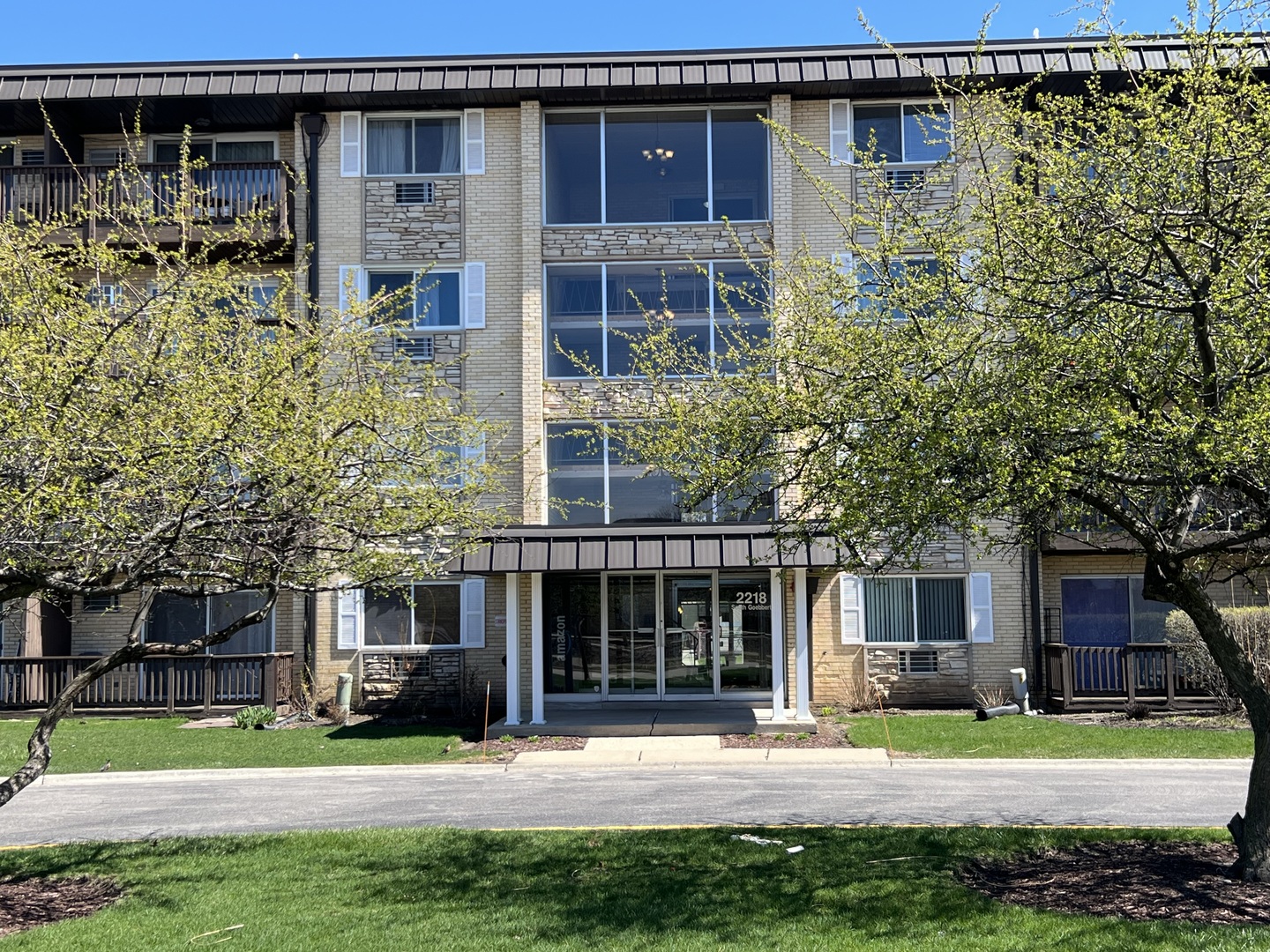 2218 S Goebbert Road #393, Arlington Heights, IL 60005