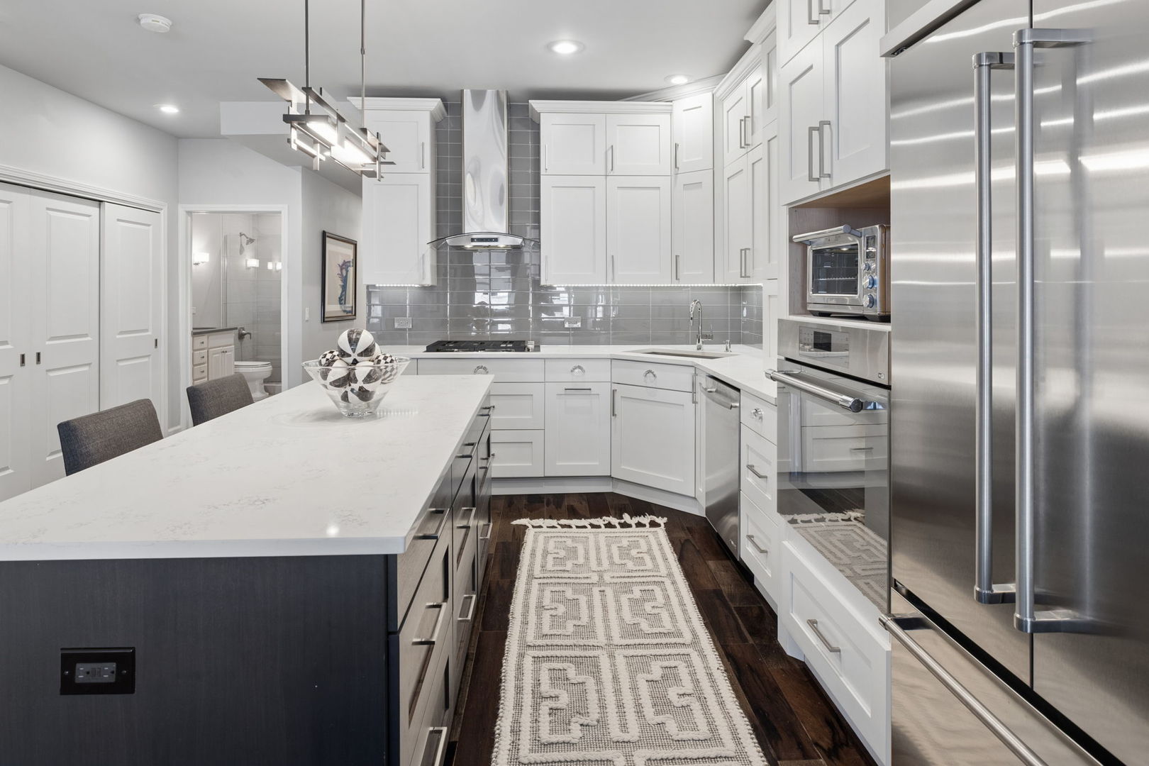 1124 Lake Street #511, Oak Park, IL 60301