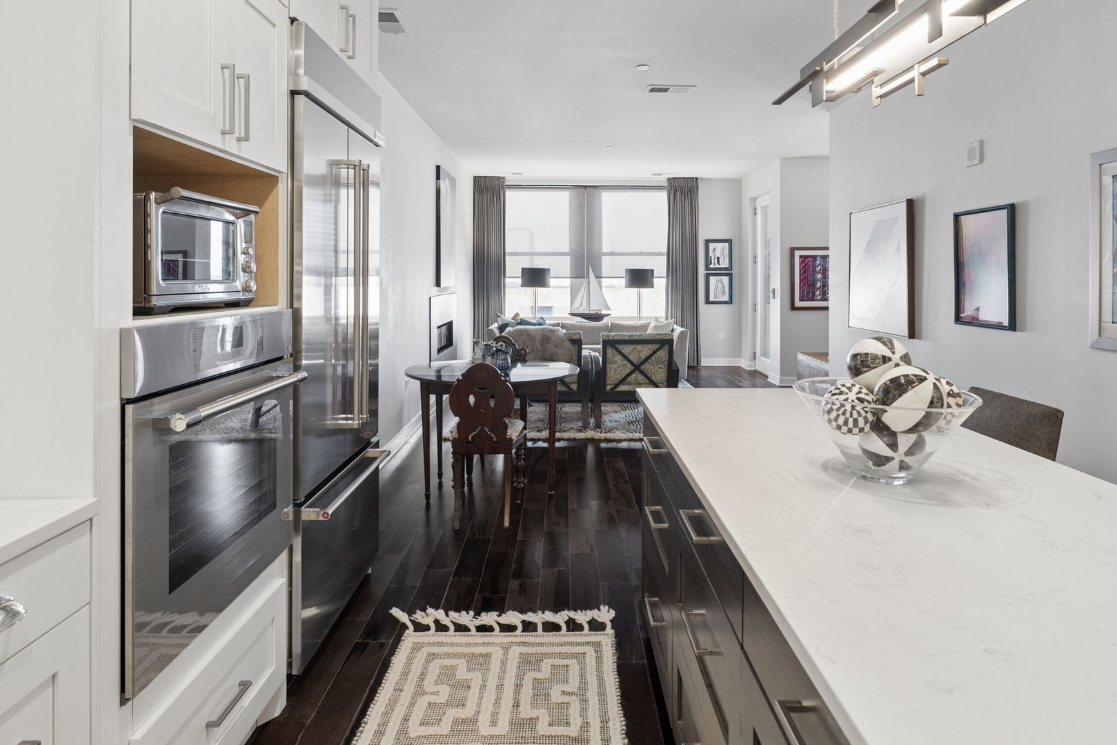 1124 Lake Street #511, Oak Park, IL 60301