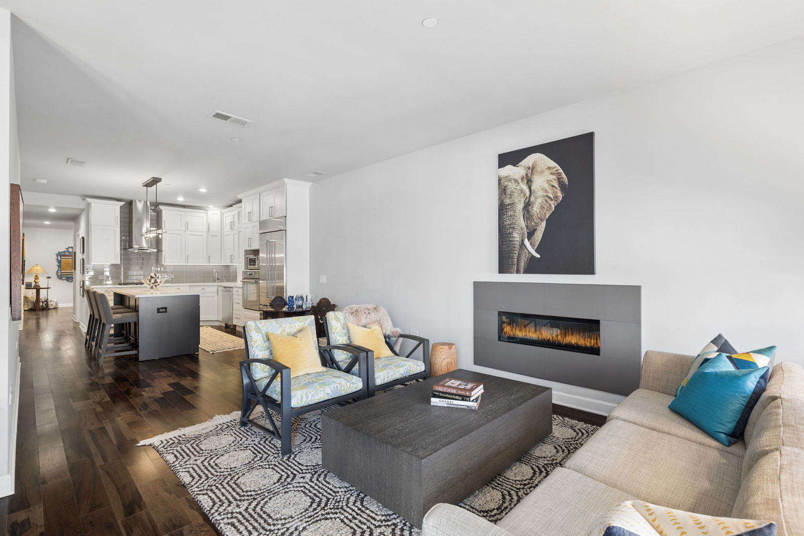 1124 Lake Street #511, Oak Park, IL 60301