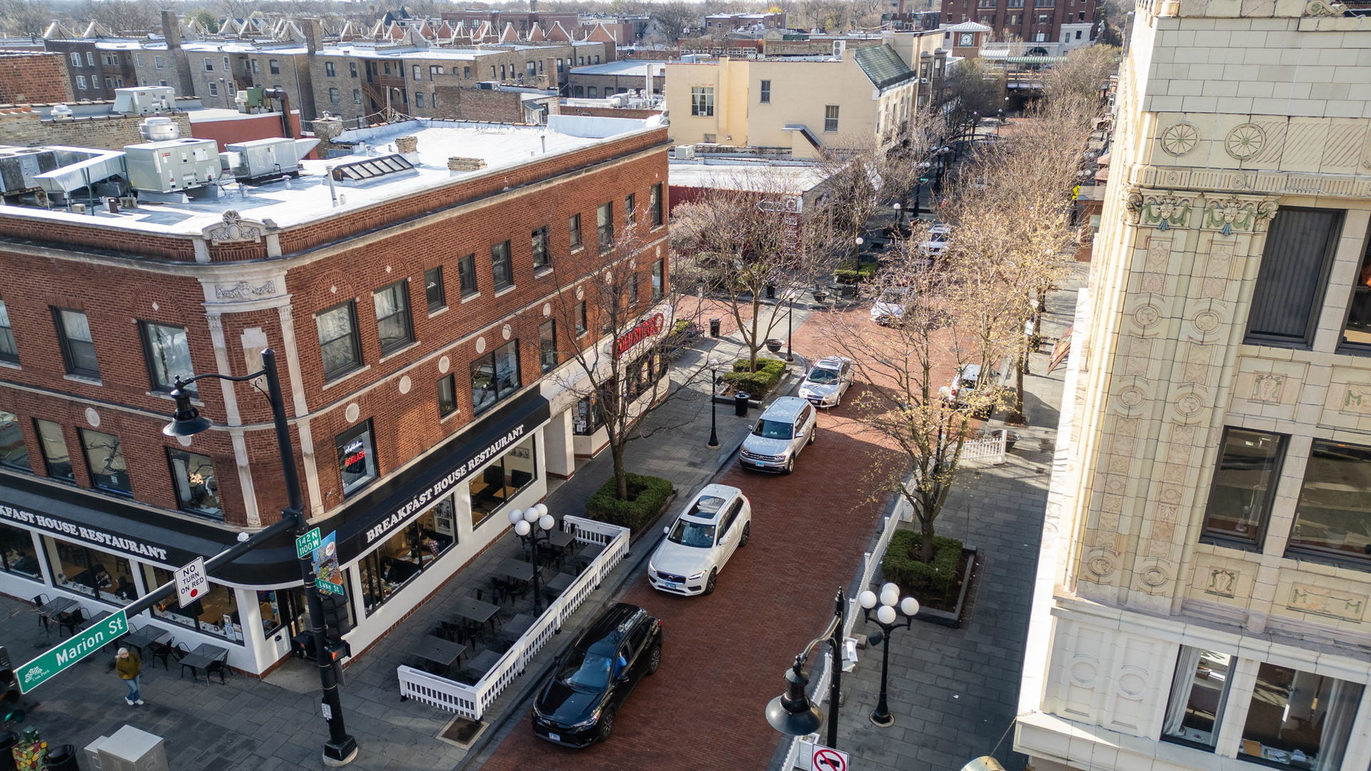 1124 Lake Street #511, Oak Park, IL 60301