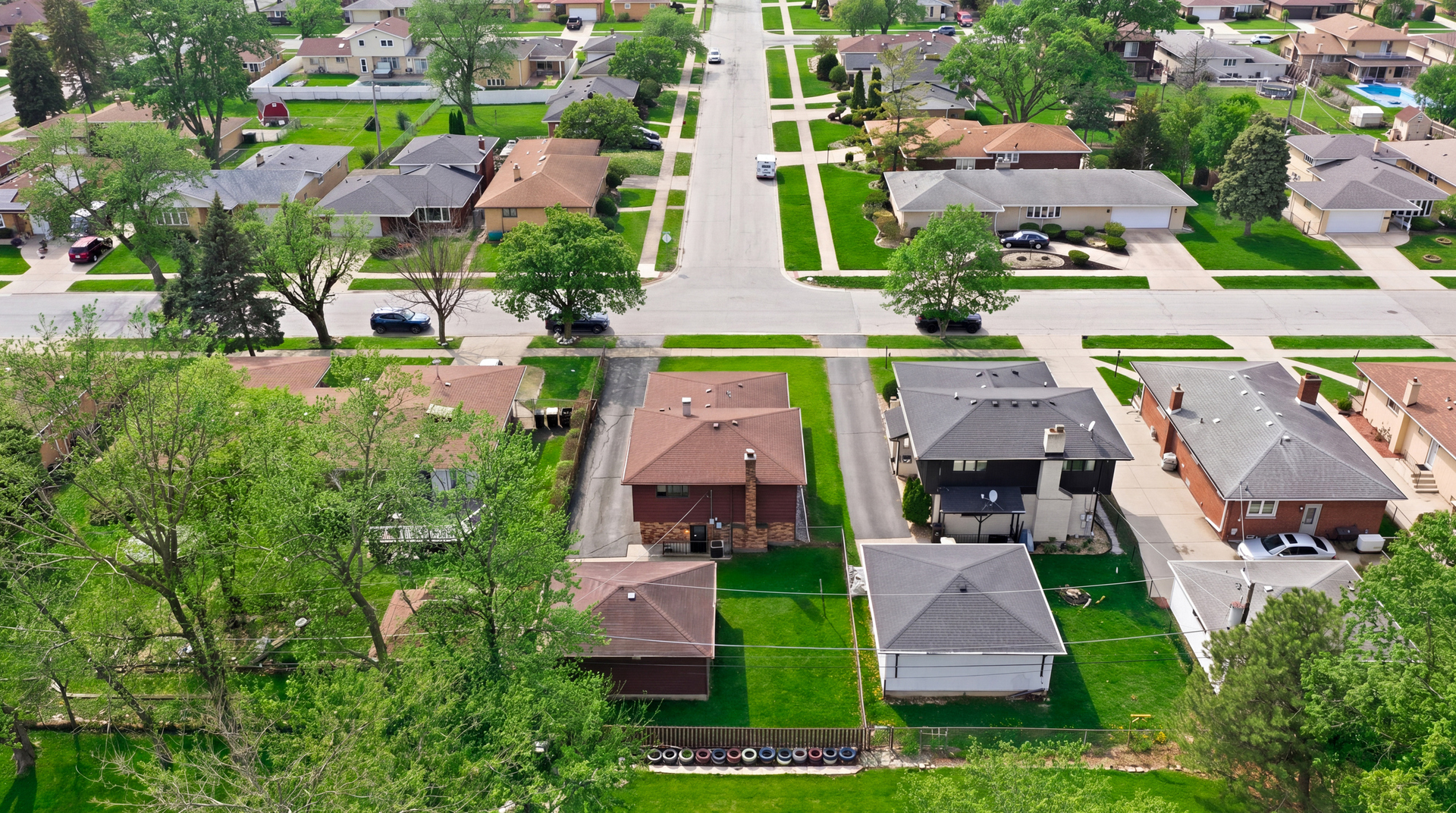17243 Bernadine Street, Lansing, IL 60438