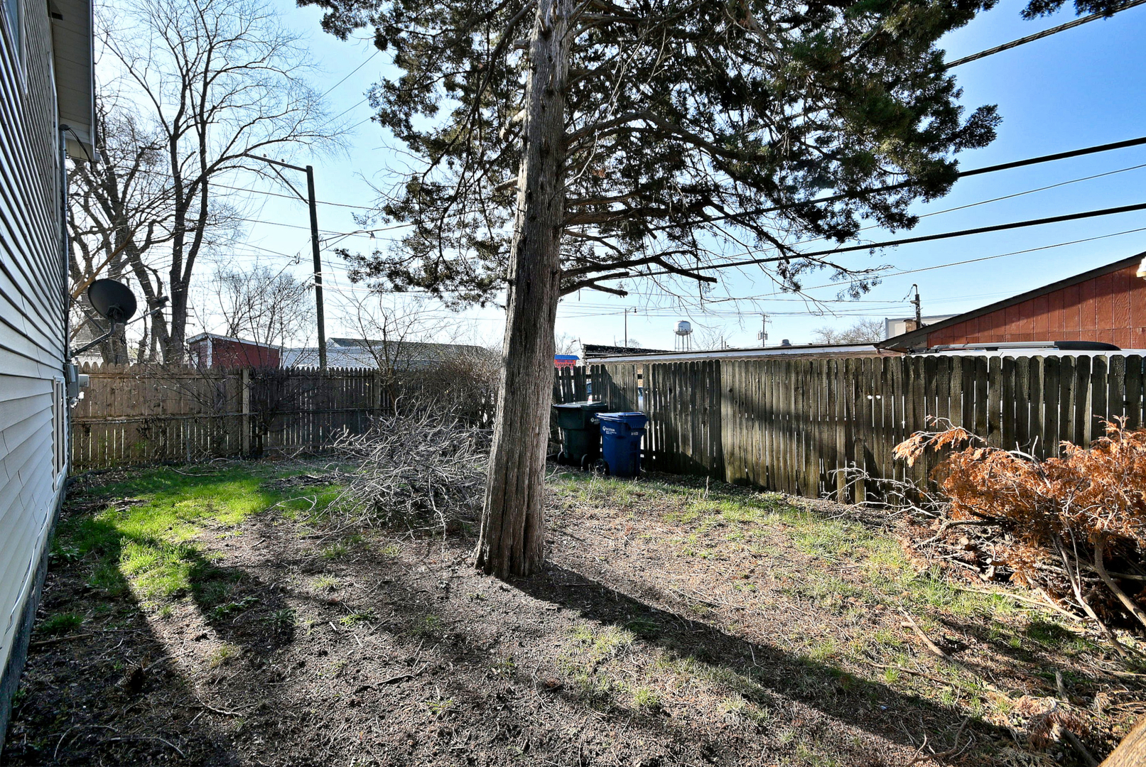 19 E Pineview Drive, Round Lake Park, IL 60073