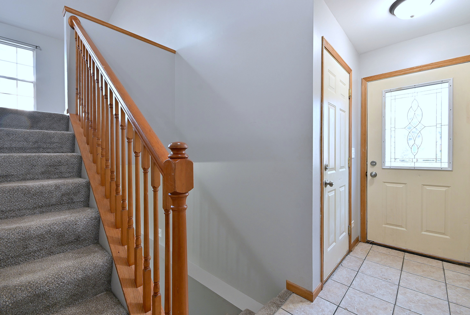 19 E Pineview Drive, Round Lake Park, IL 60073