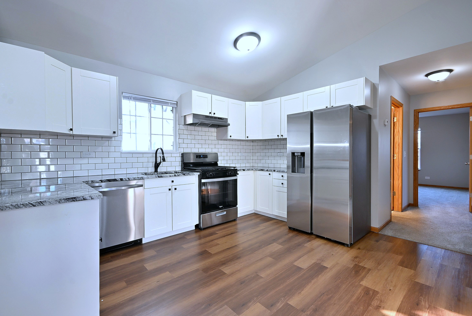 19 E Pineview Drive, Round Lake Park, IL 60073