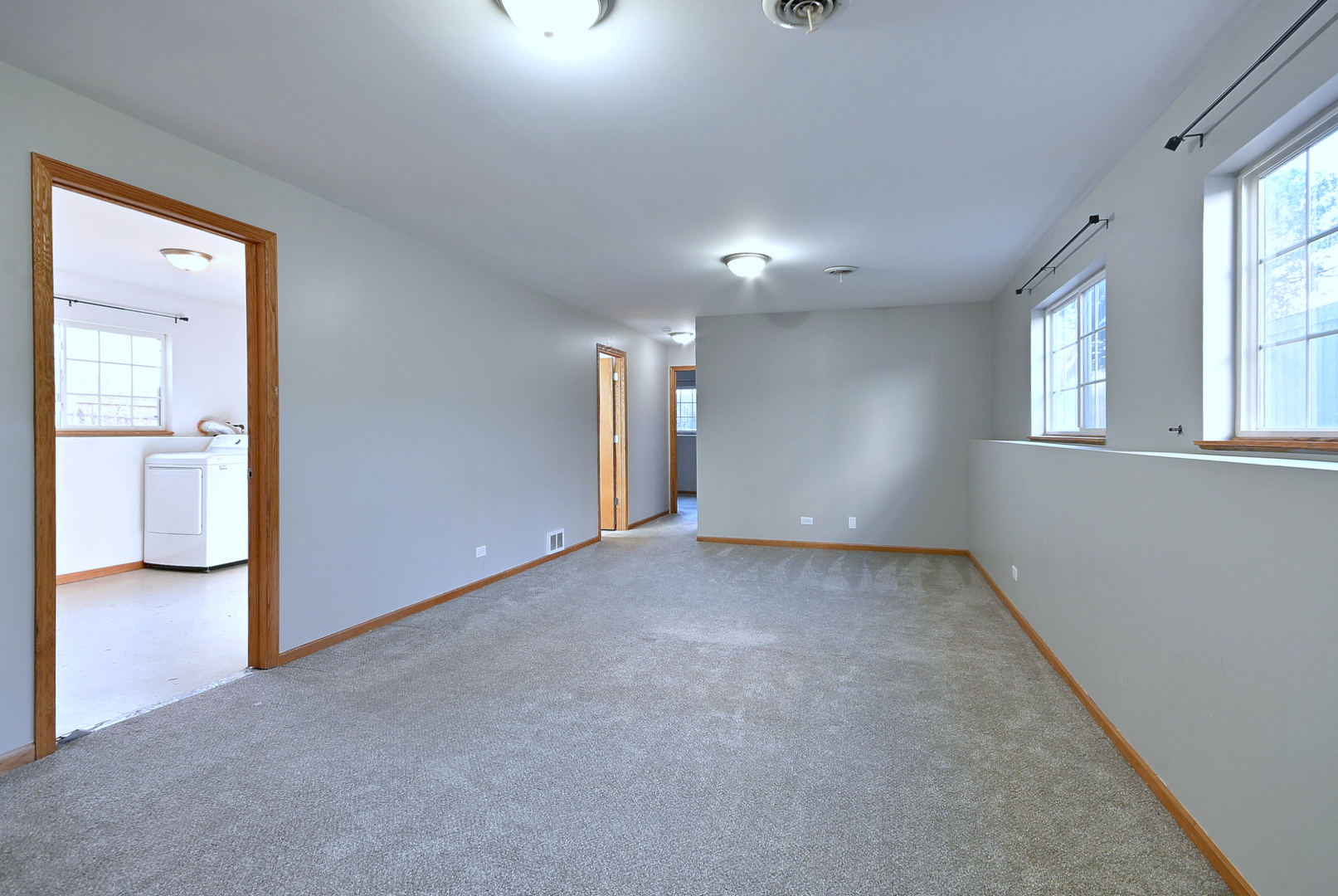 19 E Pineview Drive, Round Lake Park, IL 60073