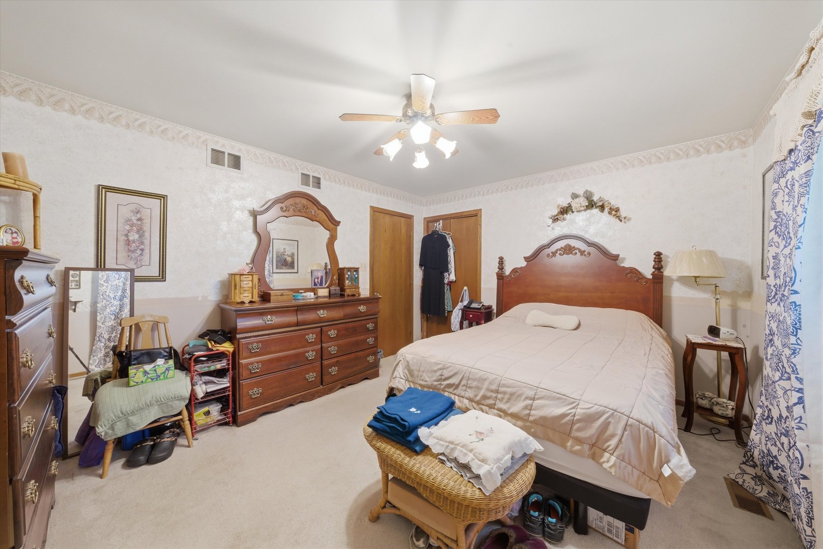 1026 S Schoolhouse Road, New Lenox, IL 60451