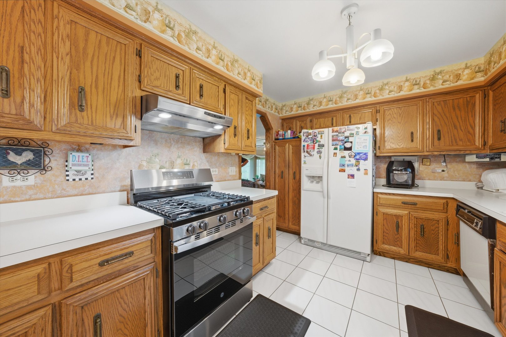 1026 S Schoolhouse Road, New Lenox, IL 60451