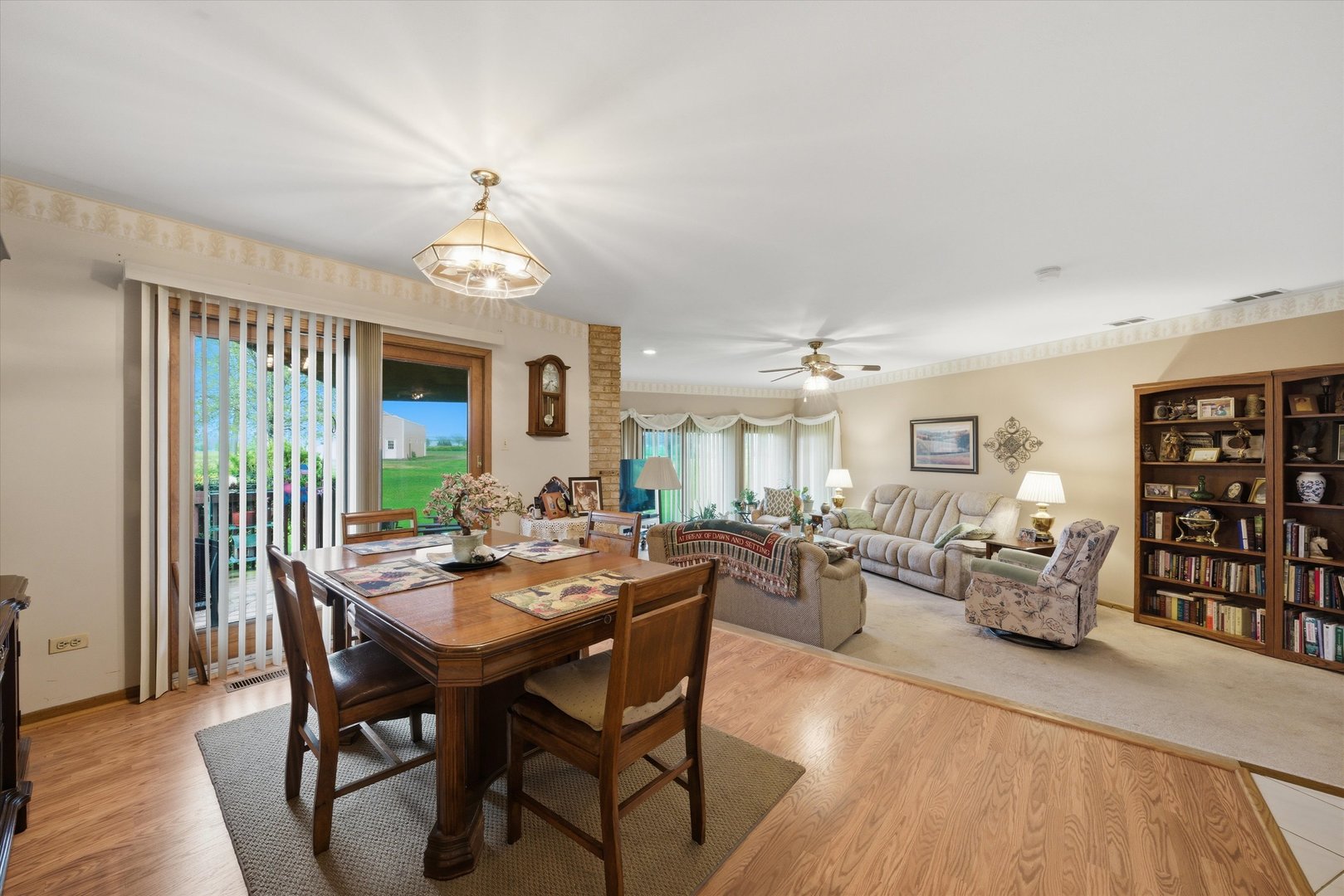 1026 S Schoolhouse Road, New Lenox, IL 60451