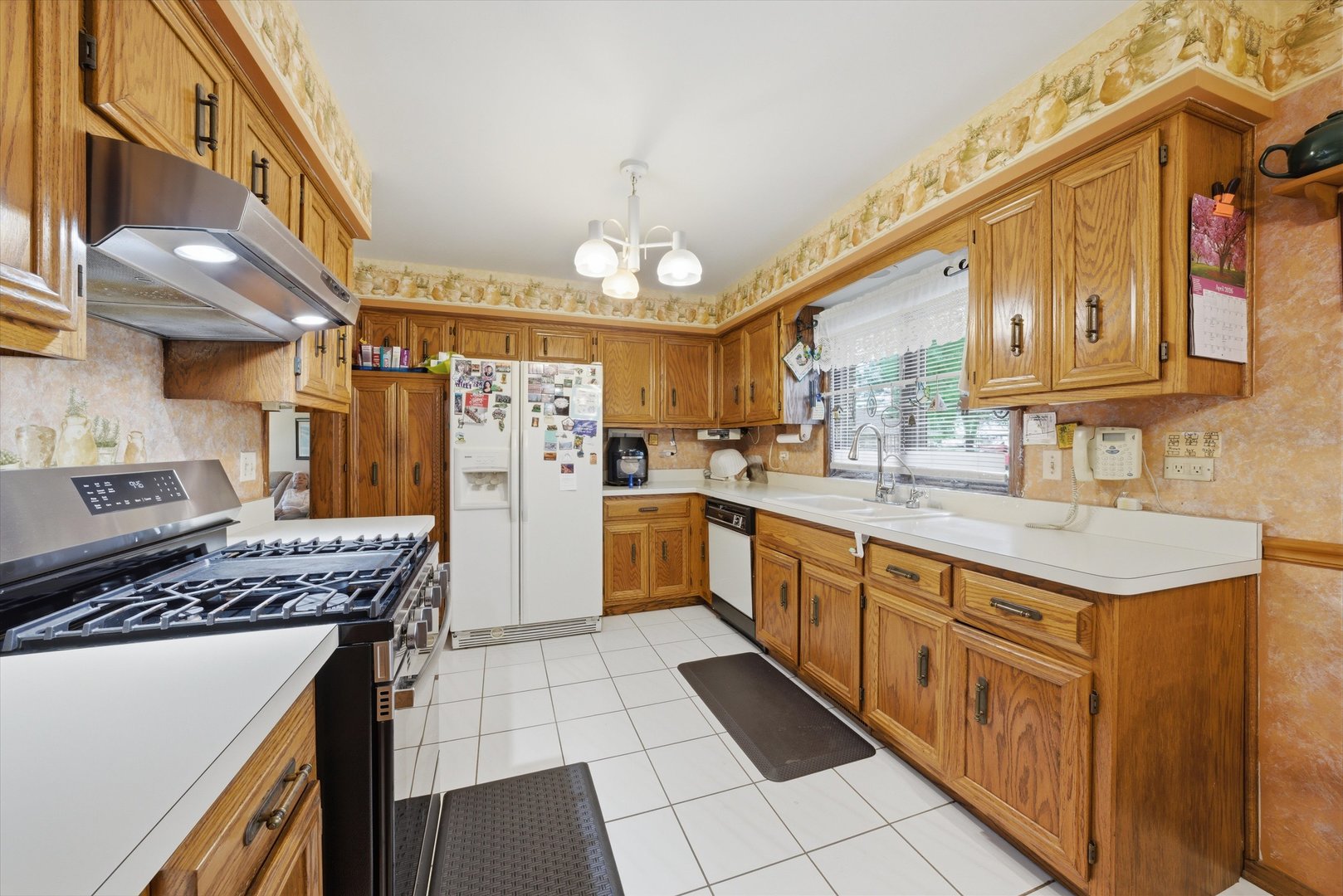 1026 S Schoolhouse Road, New Lenox, IL 60451