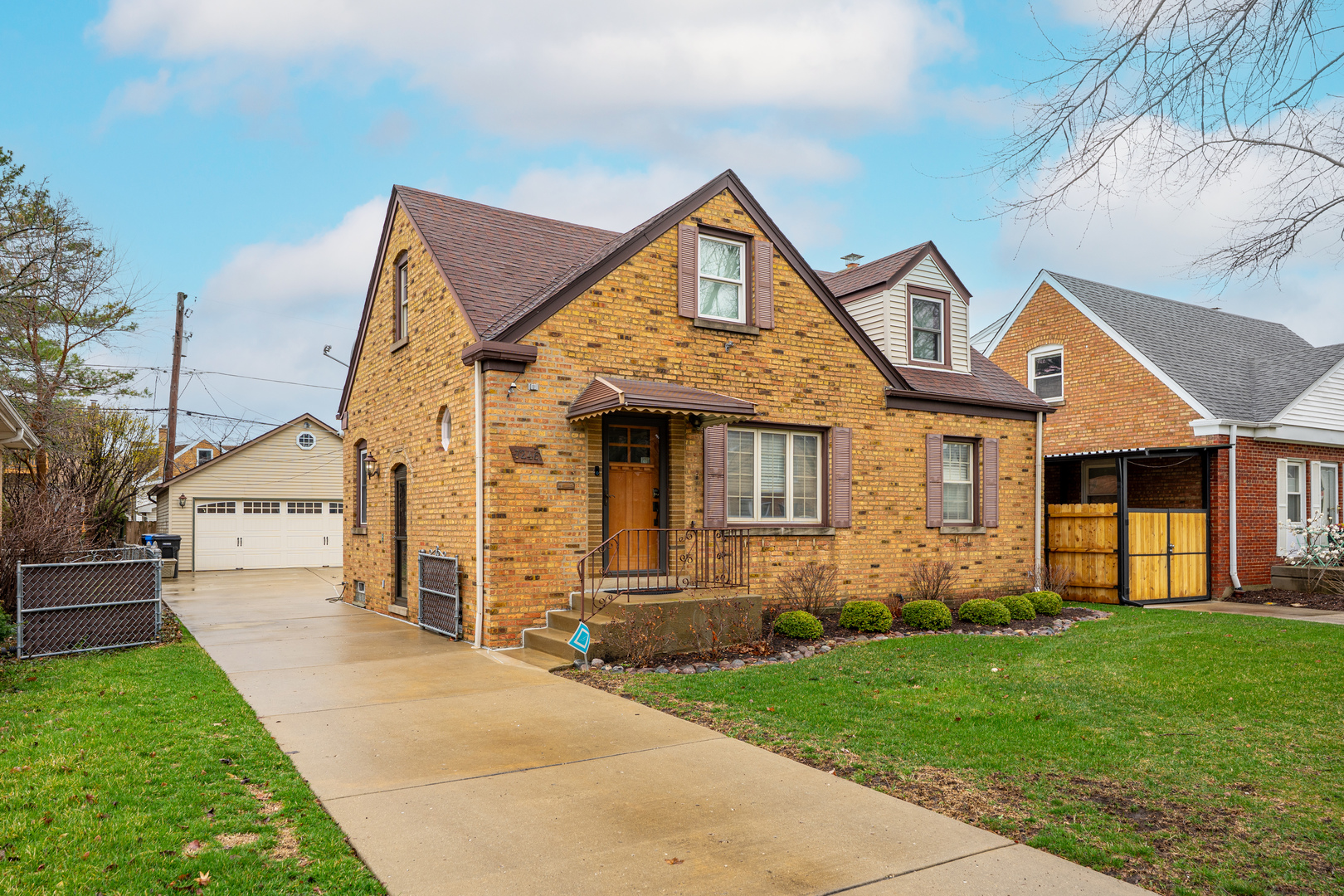 7246 N Olcott Avenue, Chicago, IL 60631