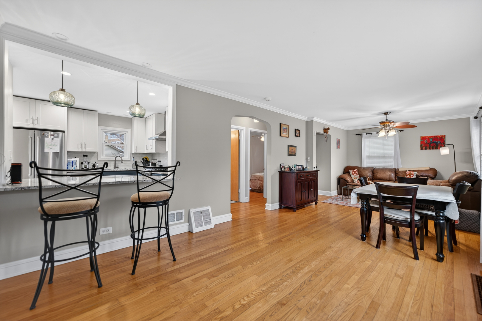 7246 N Olcott Avenue, Chicago, IL 60631