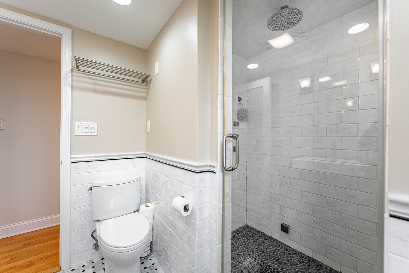 7246 N Olcott Avenue, Chicago, IL 60631