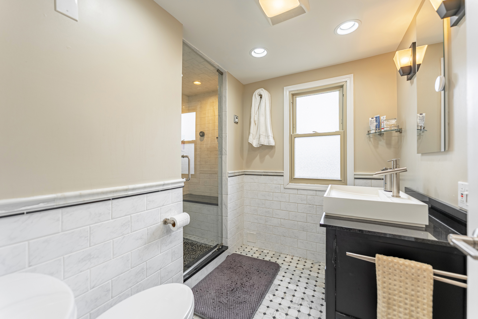 7246 N Olcott Avenue, Chicago, IL 60631