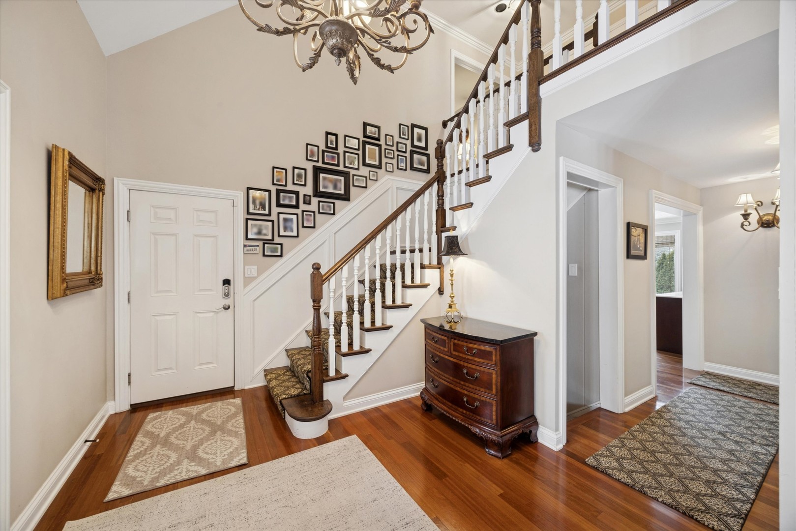 8401 Golfview Drive, Orland Park, IL 60462