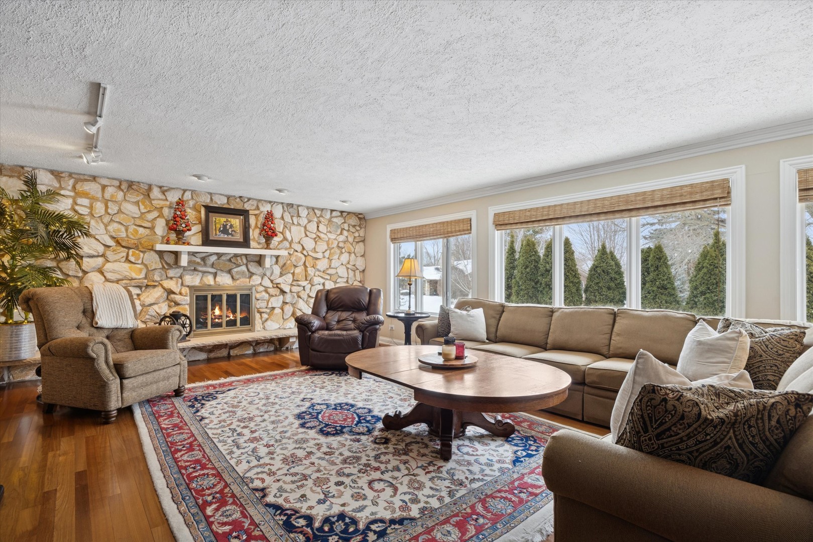 8401 Golfview Drive, Orland Park, IL 60462