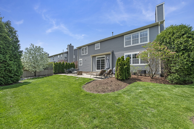 2715 Forest Creek Lane, Naperville, IL 60565