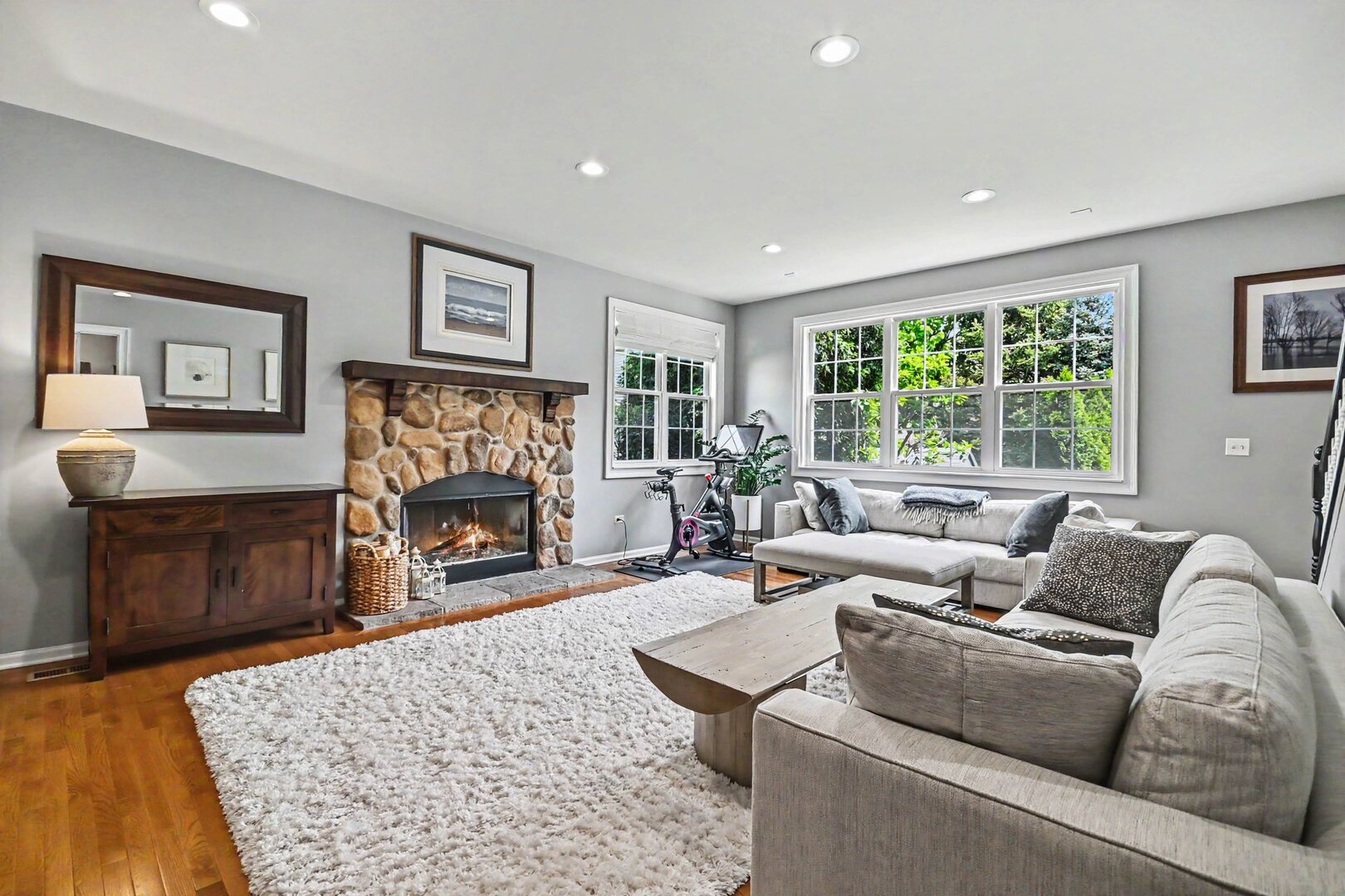 2715 Forest Creek Lane, Naperville, IL 60565