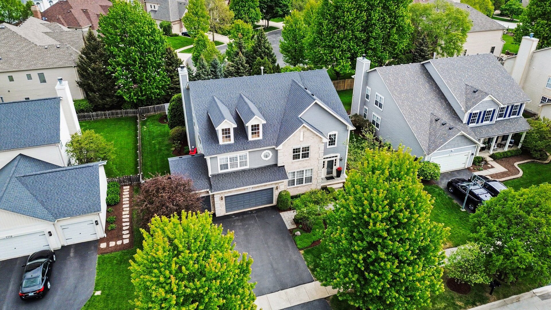 2715 Forest Creek Lane, Naperville, IL 60565