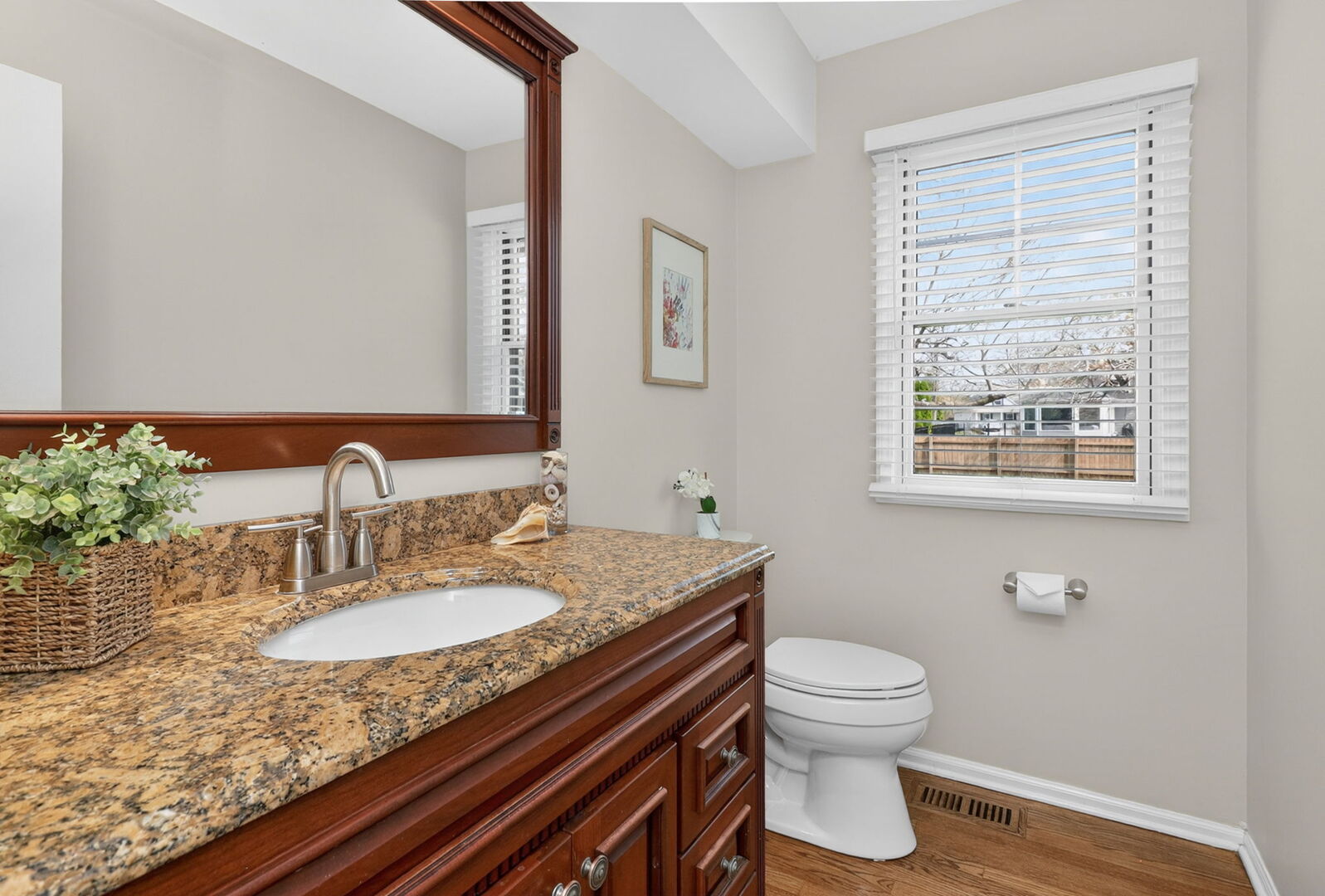 2053 Somerset Lane, Wheaton, IL 60189