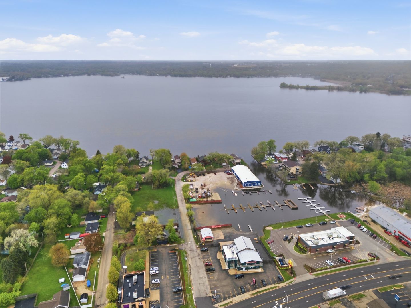 32 Arlington Lane, Fox Lake, IL 60020