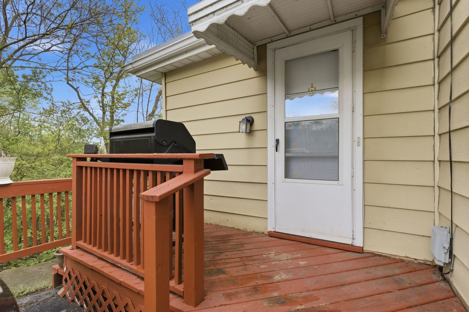 32 Arlington Lane, Fox Lake, IL 60020