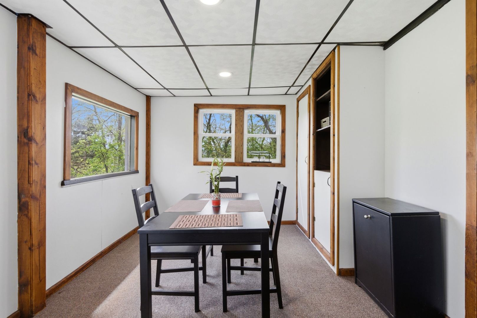 32 Arlington Lane, Fox Lake, IL 60020
