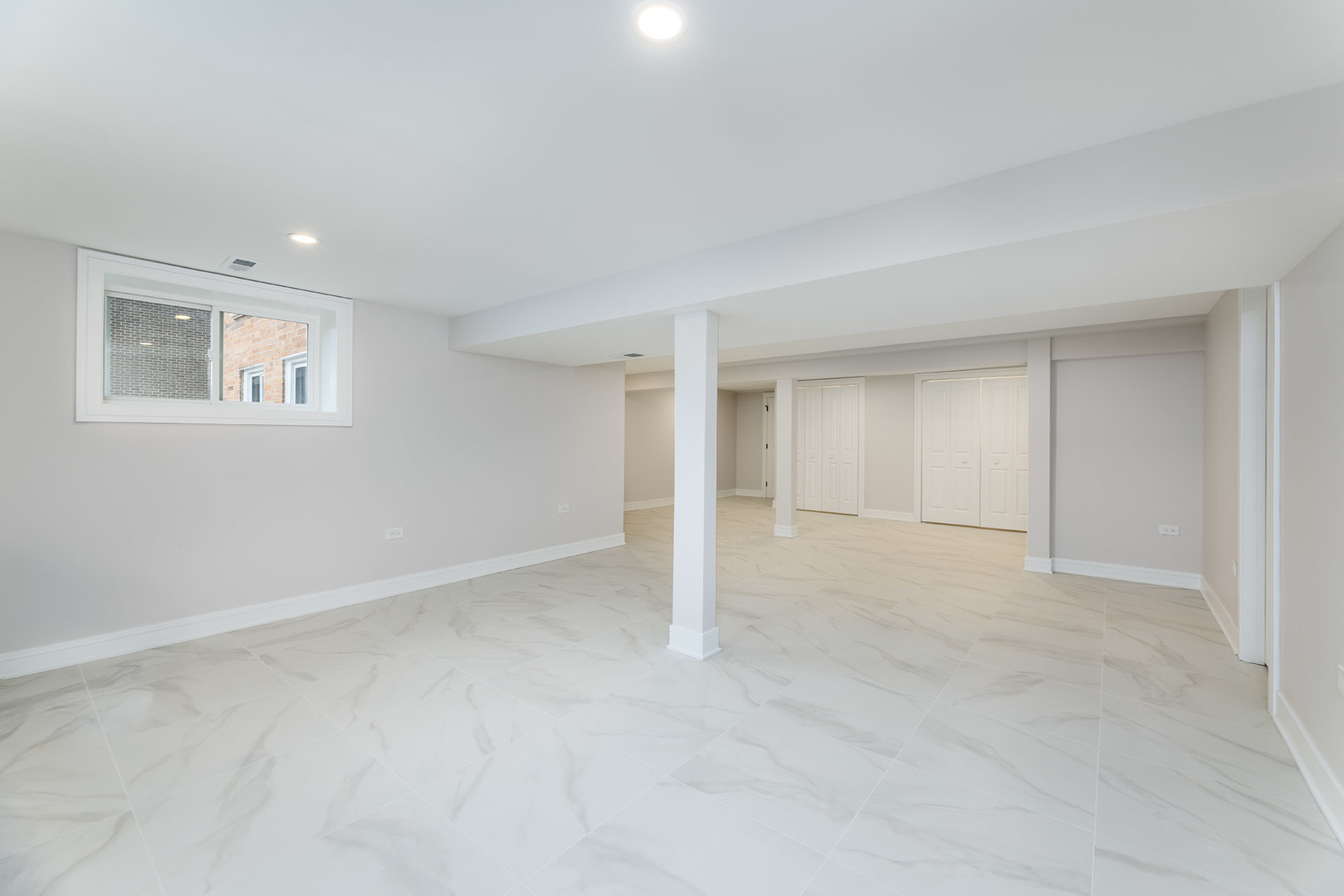 8110 Lockwood Avenue, Burbank, IL 60459