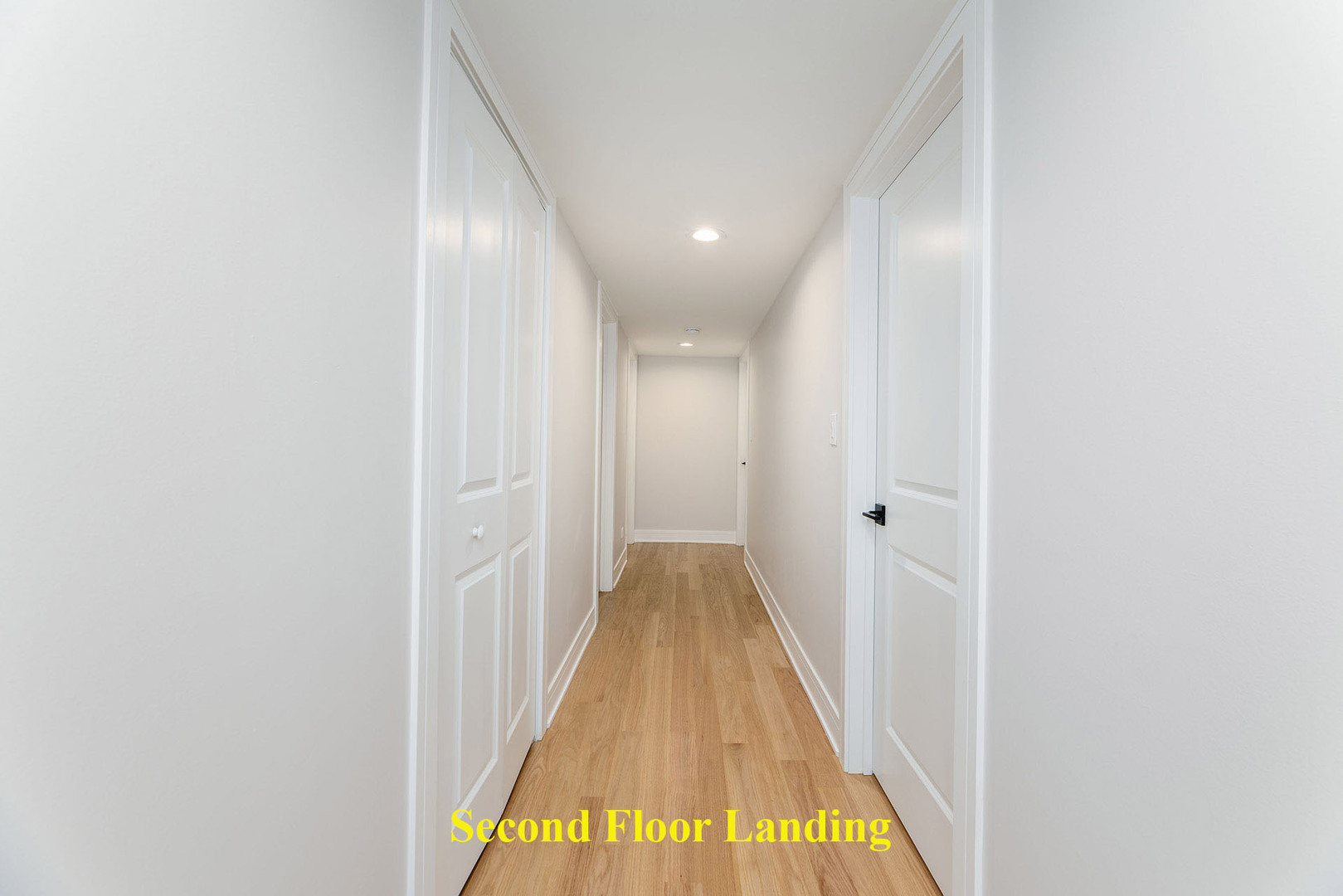 8110 Lockwood Avenue, Burbank, IL 60459