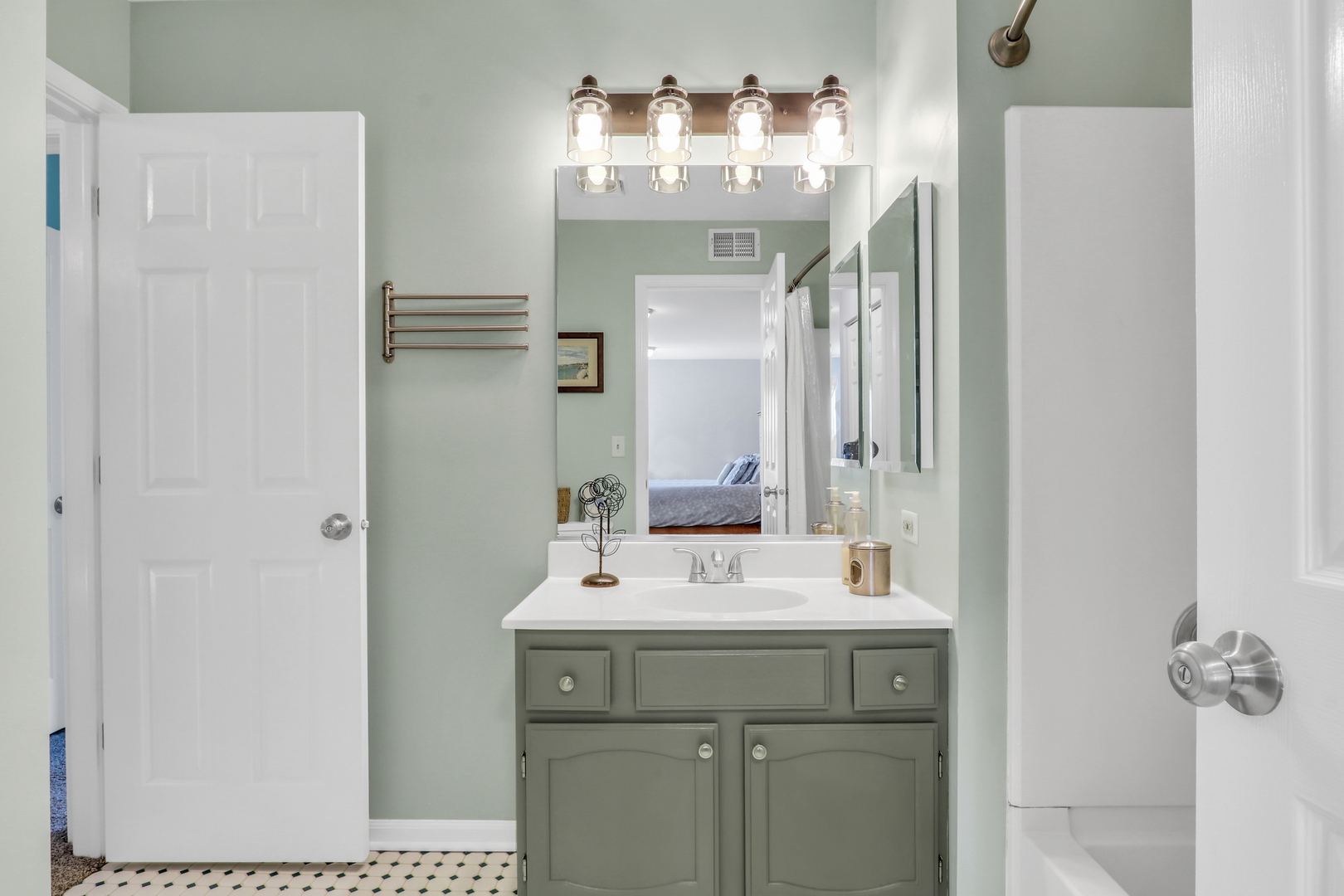 6709 E Wellsley Court, Gurnee, IL 60031